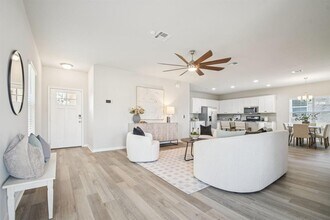 1801 Fairhaven Gtwy in Georgetown, TX - Building Photo - Building Photo