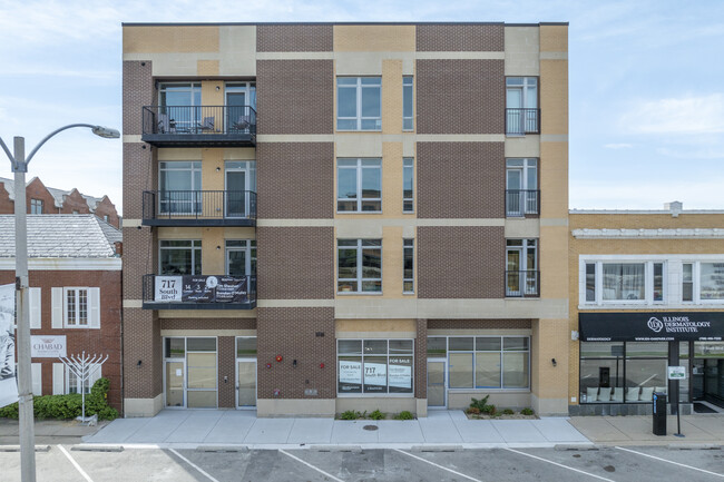 The Residences at South Blvd in Oak Park, IL - Building Photo - Building Photo