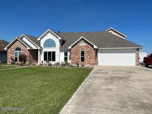 107 Ollie Dr in Abbeville, LA - Building Photo - Building Photo