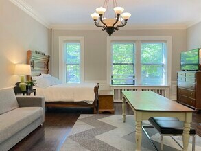 164 Beacon St, Unit 1 in Boston, MA - Building Photo - Building Photo