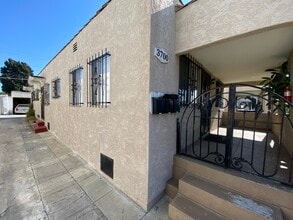 3700-3704 Ruthelen St in Los Angeles, CA - Building Photo - Building Photo