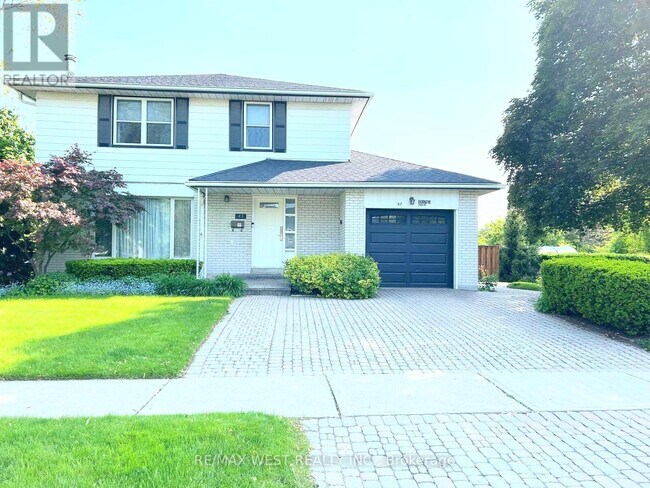 47 Durham Crescent in Brampton, ON - Building Photo - Building Photo