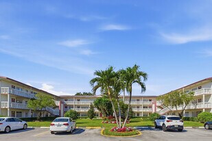 476 Fanshaw L in Boca Raton, FL - Building Photo