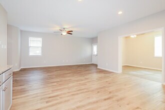 4302 McGregor Blf Ln in Conroe, TX - Building Photo - Building Photo