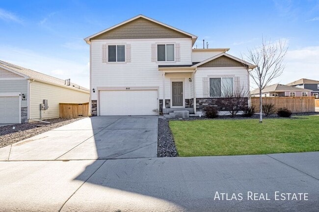 property at 883 Emerald Lakes St