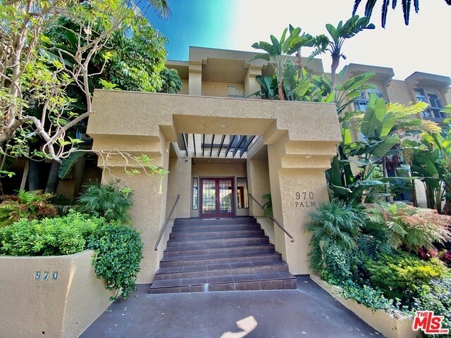 970 Palm Ave-Unit -118 in West Hollywood, CA - Building Photo - Building Photo