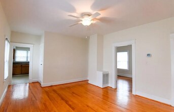 1104 Tolleys Ln in Lynchburg, VA - Building Photo - Building Photo