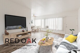 1051 N Ogden Dr in West Hollywood, CA - Building Photo