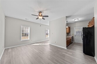 122 Sherman Ct in Raeford, NC - Building Photo - Building Photo