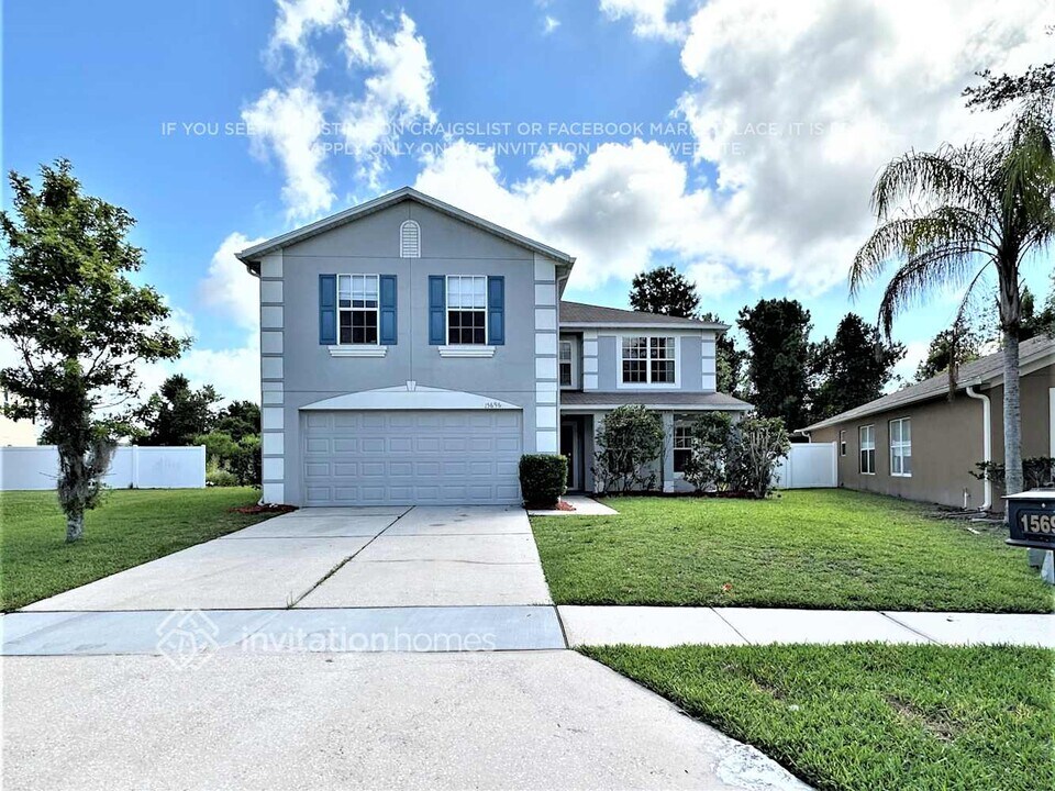 15696 Galbi Dr in Orlando, FL - Foto de edificio
