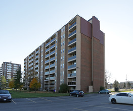 780 Wonderland Road South in London, ON - Building Photo - Building Photo