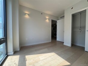 136-80-13641 41st Ave in Queens, NY - Building Photo - Building Photo