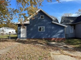 822 N Wolfe St in Muncie, IN - Building Photo