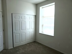 103 1st Ave NE, Unit 13A in Clarion, IA - Building Photo - Building Photo