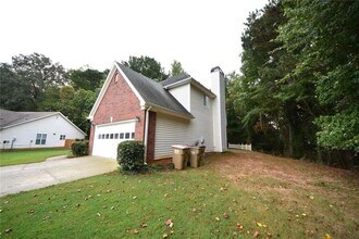 124 Morning Glen Ct in Suwanee, GA - Building Photo - Building Photo