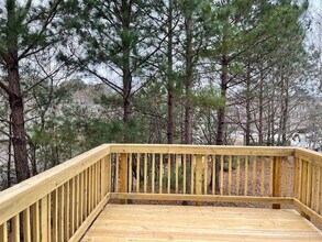 1572 Creek Bend Ln NW in Lawrenceville, GA - Building Photo - Building Photo