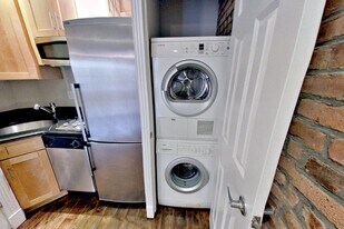 521 E 5th St, Unit 1B in New York, NY - Building Photo