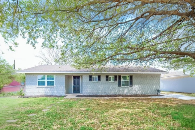 property at 1113 Westmoreland Dr