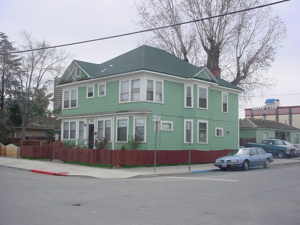 337-345 9th St in Sparks, NV - Building Photo