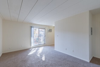 Brandywine Hills Apartments in Wilmington, DE - Foto de edificio - Interior Photo