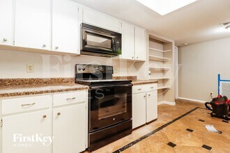 3816 Fieldflower Ct in Land O Lakes, FL - Building Photo - Building Photo