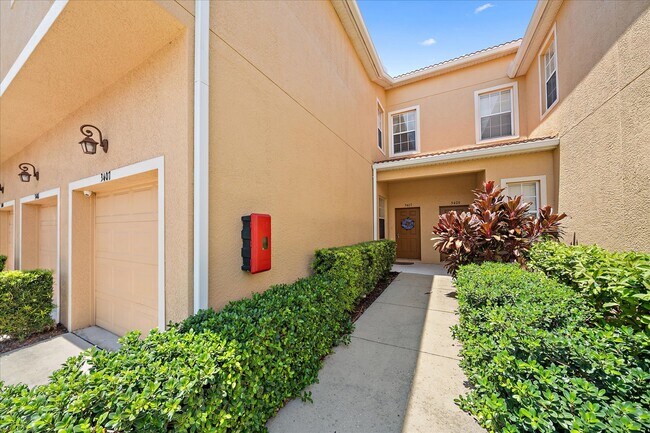 3407 Parkridge Cir in Sarasota, FL - Building Photo - Building Photo