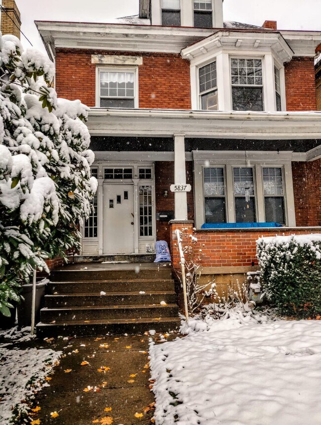 5837 Hobart St Rentals in Pittsburgh, PA