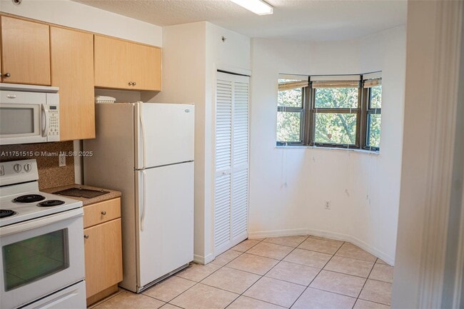 22901 SW 88th Pl in Cutler Bay, FL - Building Photo - Building Photo