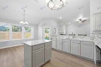 309 Canterbury Dr in Saginaw, TX - Building Photo - Building Photo