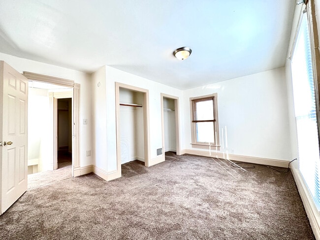 8 W Lutton St in New Castle, PA - Building Photo - Building Photo