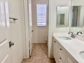 14807 Harmony Ln in Westminster, CA - Building Photo - Building Photo