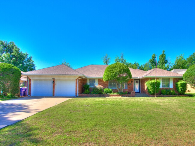 3004 Kent Dr in The Village, OK - Building Photo - Building Photo