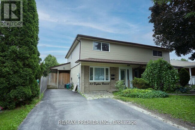 39 Daphne Crescent in Barrie, ON - Building Photo - Building Photo