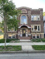 2701 Harriet Ave in Minneapolis, MN - Building Photo