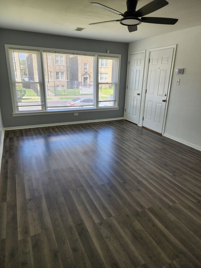 7511 S Emerald Ave in Chicago, IL - Building Photo - Building Photo