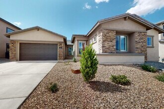 1723 Mount Hood Trl NW in Albuquerque, NM - Building Photo - Building Photo
