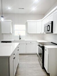 138 Hadden Ave photo'