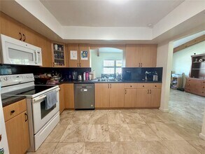 5501 SW 118th Ave in Cooper City, FL - Building Photo - Building Photo