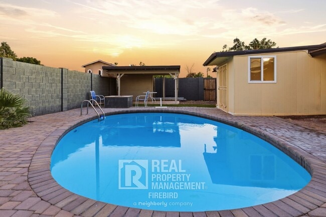 1901 N 48th Pl in Phoenix, AZ - Building Photo - Building Photo