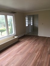 1332 Arborcrest Dr in Hinckley, OH - Foto de edificio - Building Photo