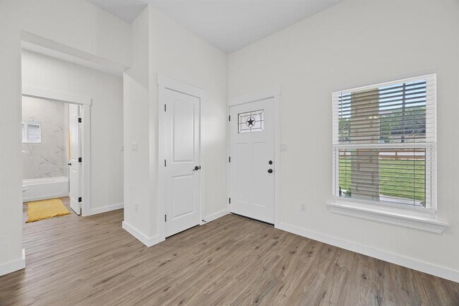 17701 Village Dr in Dripping Springs, TX - Building Photo - Building Photo