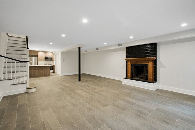 414-416 E 84th St in New York, NY - Building Photo - Building Photo