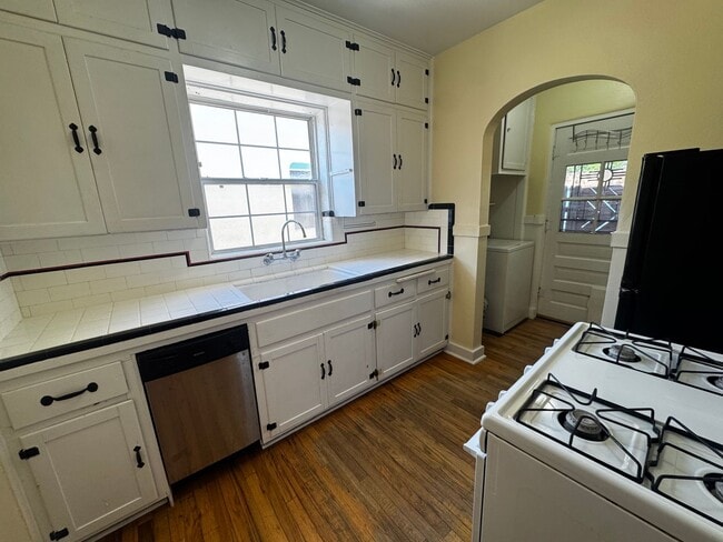 429 Carlisle Blvd NE in Albuquerque, NM - Building Photo - Building Photo