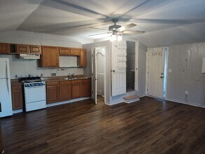 683 Carlouetta Rd, Unit 683 Carlouetta Road SW in Mableton, GA - Building Photo - Building Photo