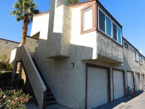 5003 Spencer St in Las Vegas, NV - Building Photo - Building Photo