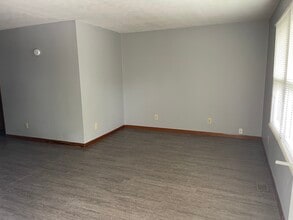 3590 E Rose Hill Ave, Unit 4 in Terre Haute, IN - Building Photo - Building Photo