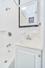 319 E 95th St-Unit -7 in New York, NY - Building Photo - Building Photo