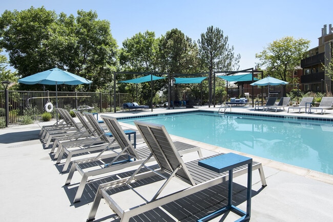 Tuscan Heights in Denver, CO - Building Photo - Building Photo