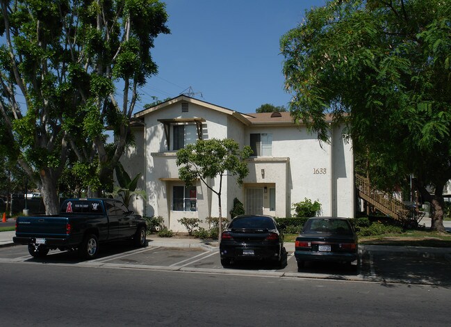 1633 S Calle Del Mar in Anaheim, CA - Building Photo - Building Photo