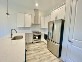 100 Kara Lake Dr in Santa Rosa Beach, FL - Building Photo